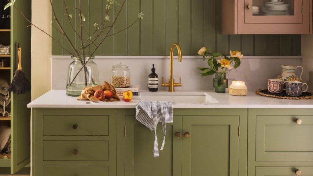 Harvey Jones Hampton green kitchen design